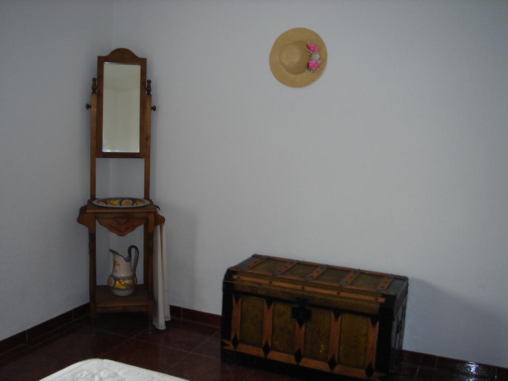 Apartamentos Serrano Ribatajada Ngoại thất bức ảnh
