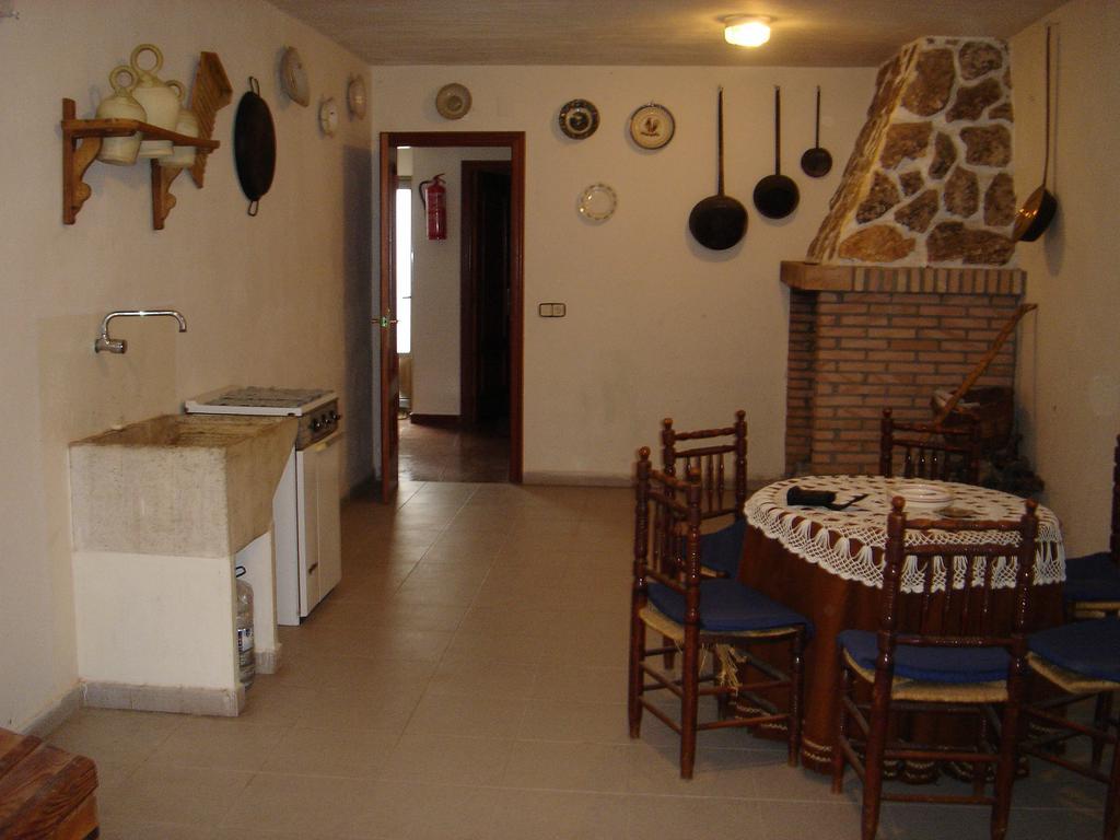 Apartamentos Serrano Ribatajada Ngoại thất bức ảnh