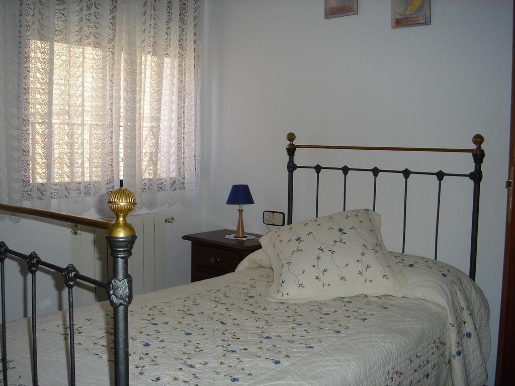 Apartamentos Serrano Ribatajada Ngoại thất bức ảnh