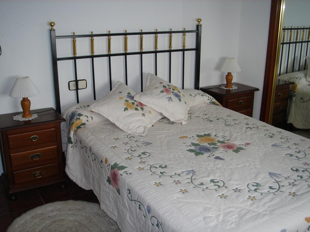 Apartamentos Serrano Ribatajada Ngoại thất bức ảnh