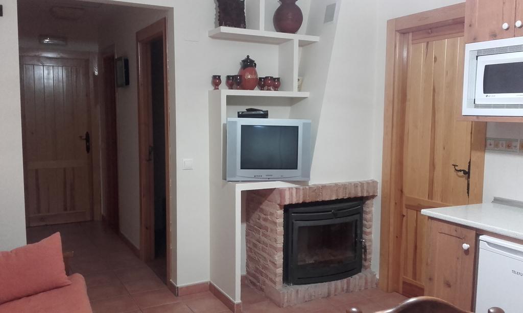 Apartamentos Serrano Ribatajada Ngoại thất bức ảnh